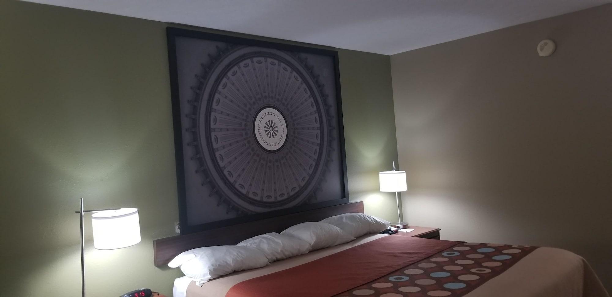 Super 8 By Wyndham Bellefontaine Hotel Ngoại thất bức ảnh