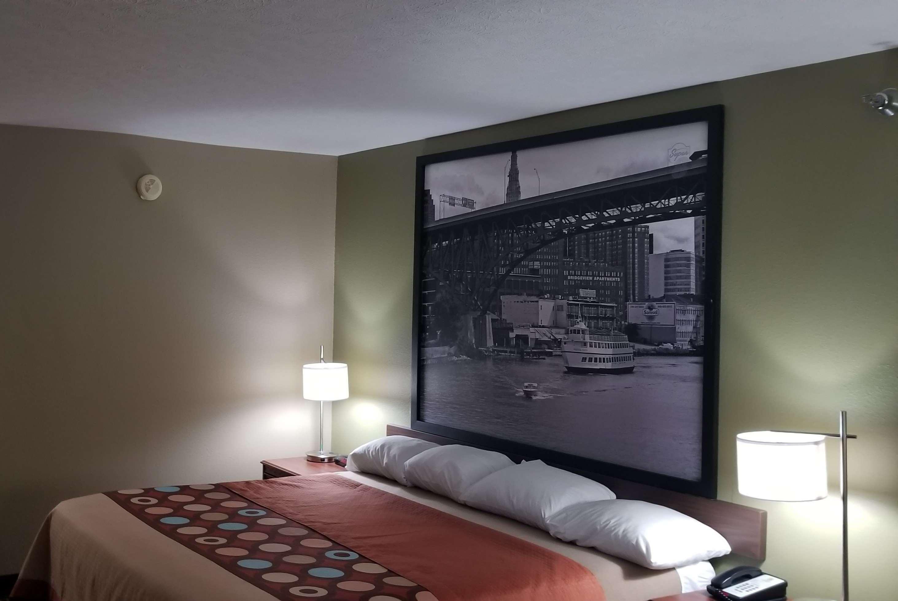Super 8 By Wyndham Bellefontaine Hotel Ngoại thất bức ảnh