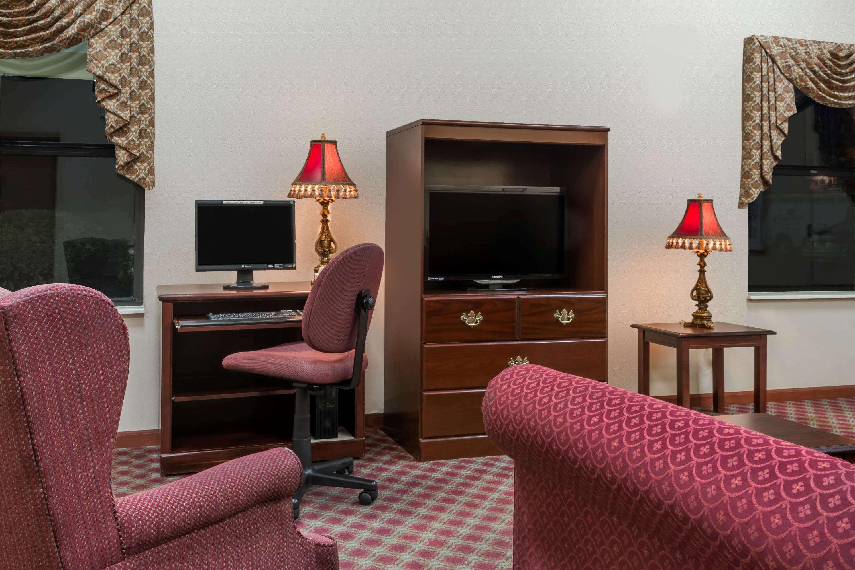 Super 8 By Wyndham Bellefontaine Hotel Ngoại thất bức ảnh