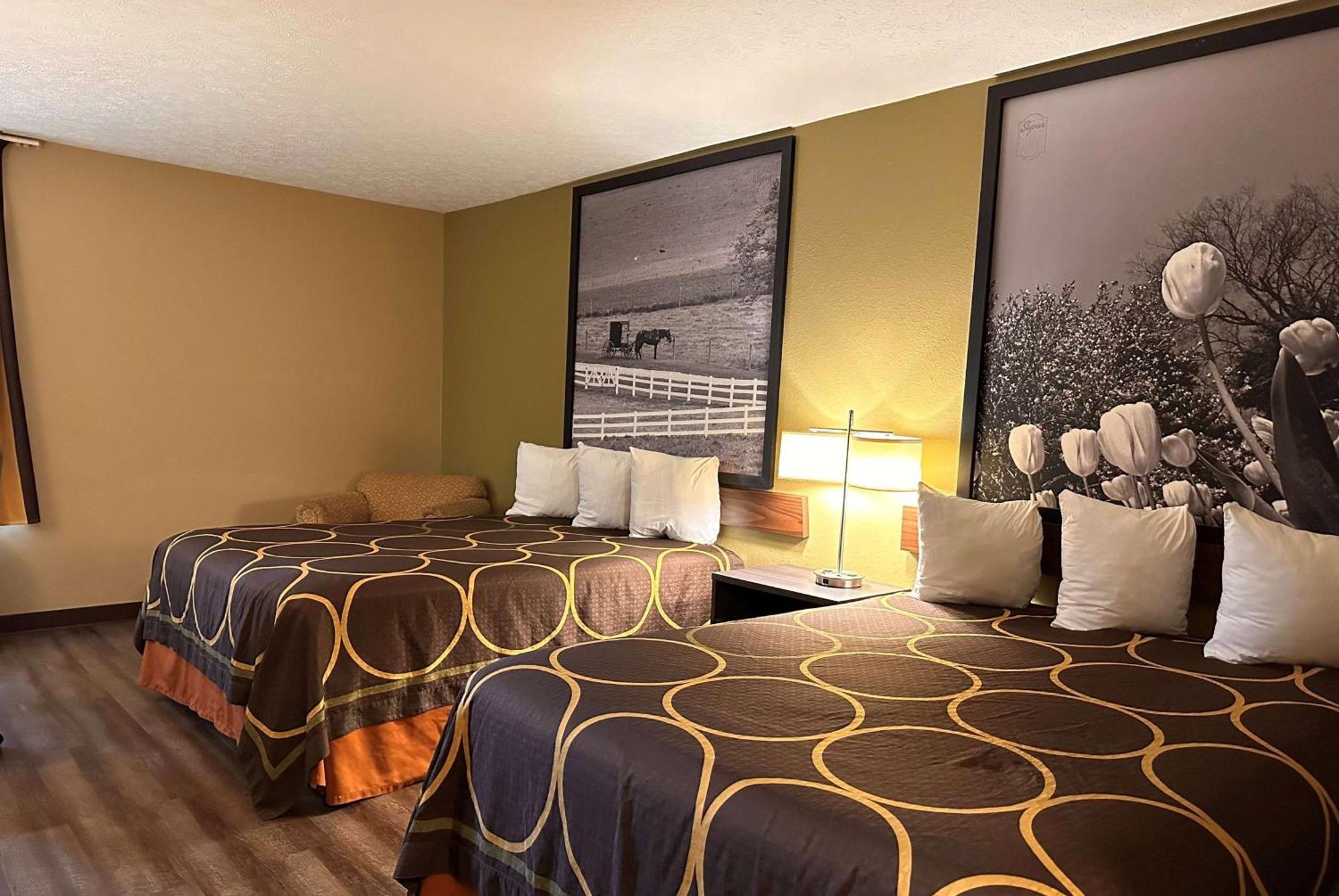Super 8 By Wyndham Bellefontaine Hotel Ngoại thất bức ảnh