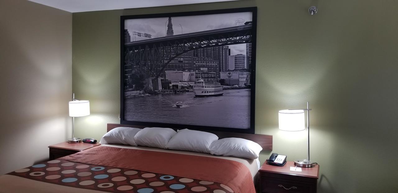 Super 8 By Wyndham Bellefontaine Hotel Ngoại thất bức ảnh