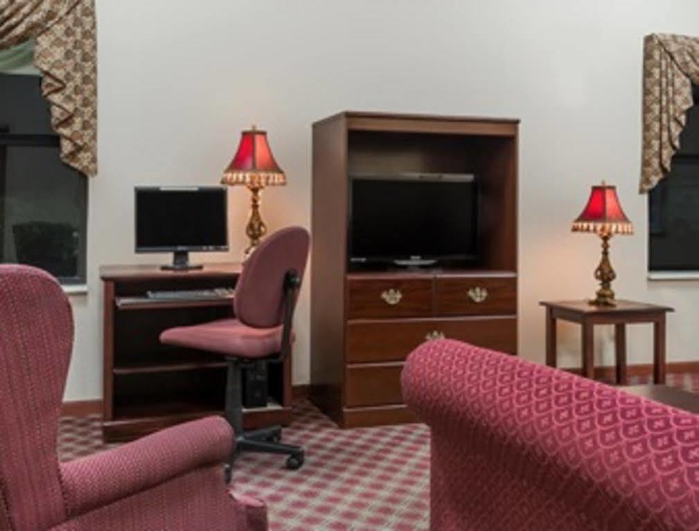 Super 8 By Wyndham Bellefontaine Hotel Ngoại thất bức ảnh