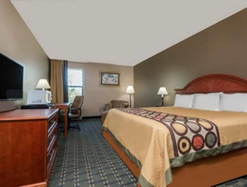 Super 8 By Wyndham Bellefontaine Hotel Ngoại thất bức ảnh